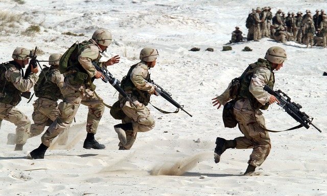 Ejército alemán mantiene plan de trasladar soldados a Irak