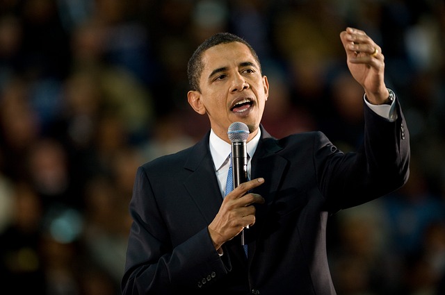 Obama llama en Berlín a los jóvenes a involucrarse más en el mundo