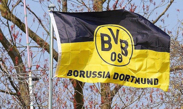 Borussia Dortmund vence y se coloca a un punto del líder Bayern