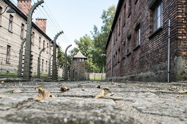 Ex-guardia de campo de concentración de 101 años condenado a 5 años de prisión